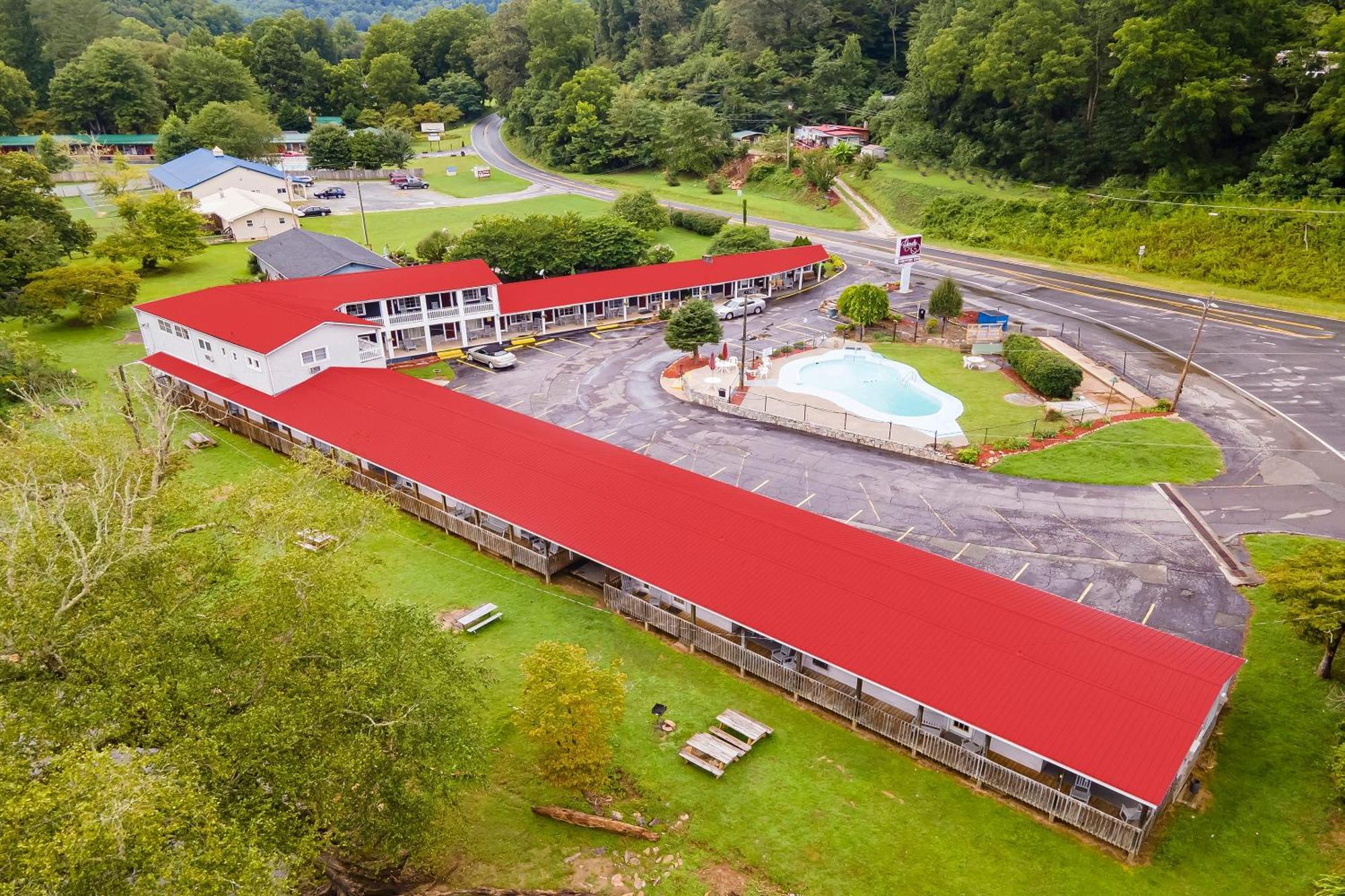 Lloyd'S On The River Country Inn By Oyo Bryson City Exterior foto