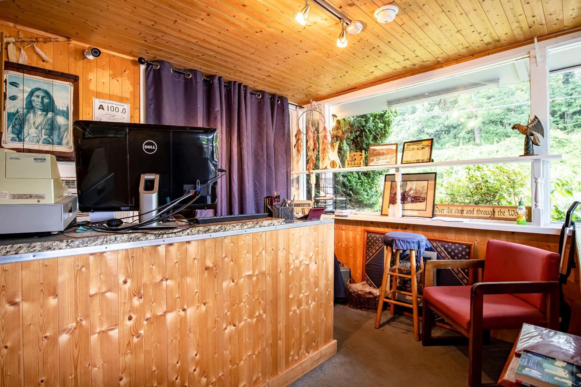 Lloyd'S On The River Country Inn By Oyo Bryson City Exterior foto